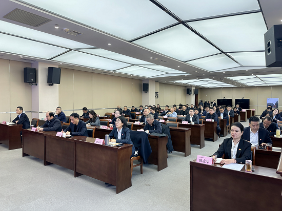 图4 符合大小.png